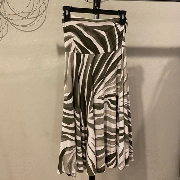 Tommy Bahama Dresses & Skirts - Tommy Bahama zebra palm strapless dress